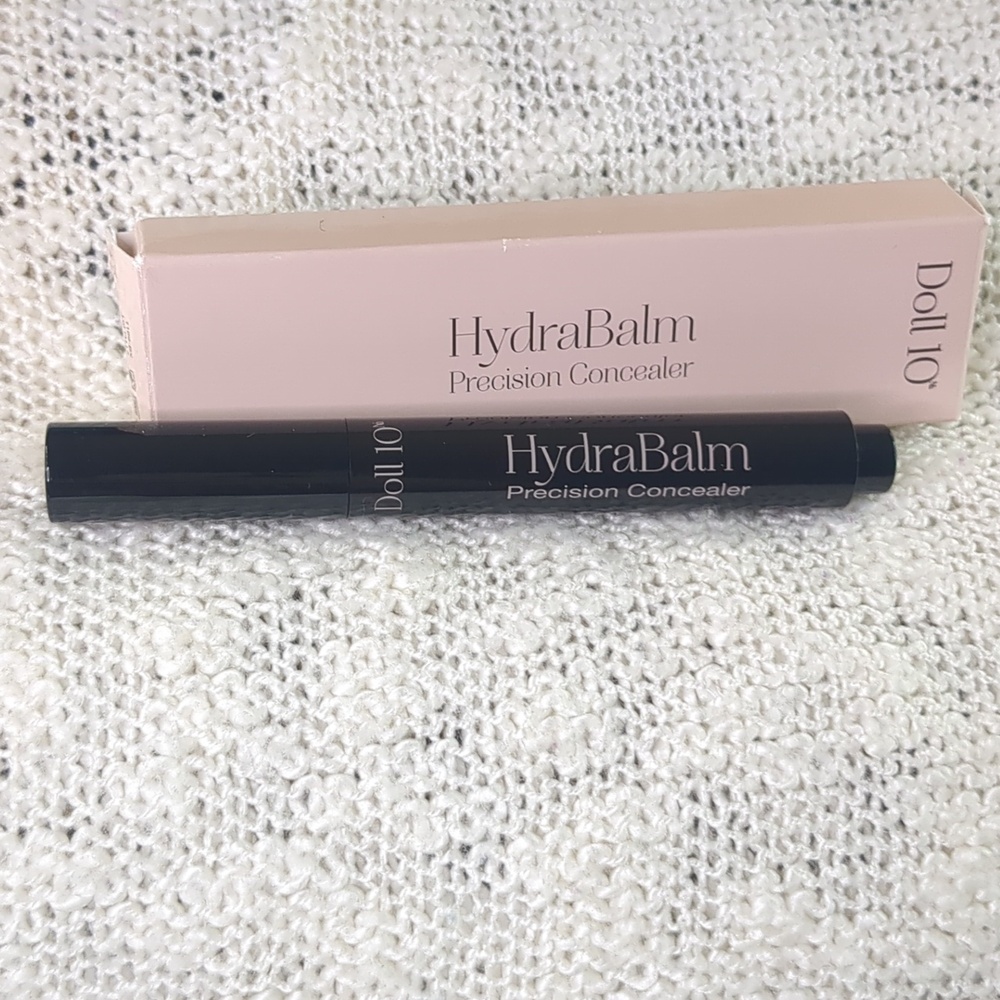 Doll 10 HydraBalm Precision Concealer in Tan, 1.1g/0.03oz